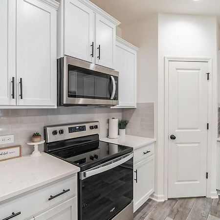 Gorgeous New Townhome/Charlotte! Eksteriør bilde