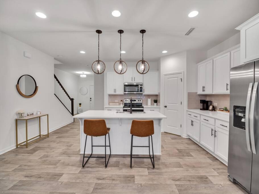 Gorgeous New Townhome/Charlotte! Eksteriør bilde