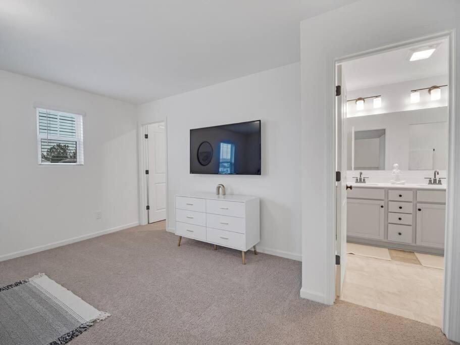 Gorgeous New Townhome/Charlotte! Eksteriør bilde