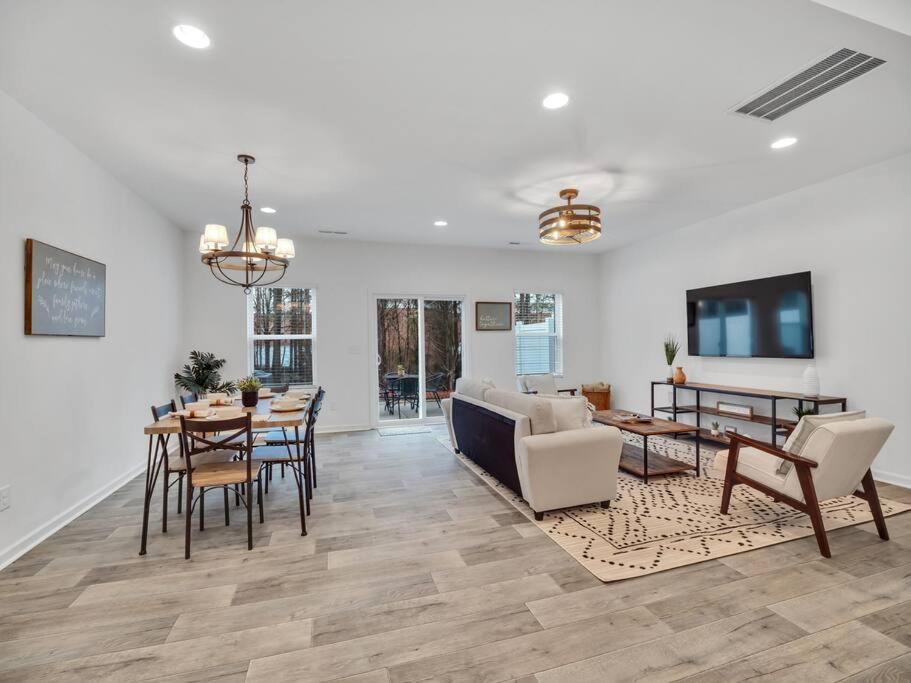 Gorgeous New Townhome/Charlotte! Eksteriør bilde